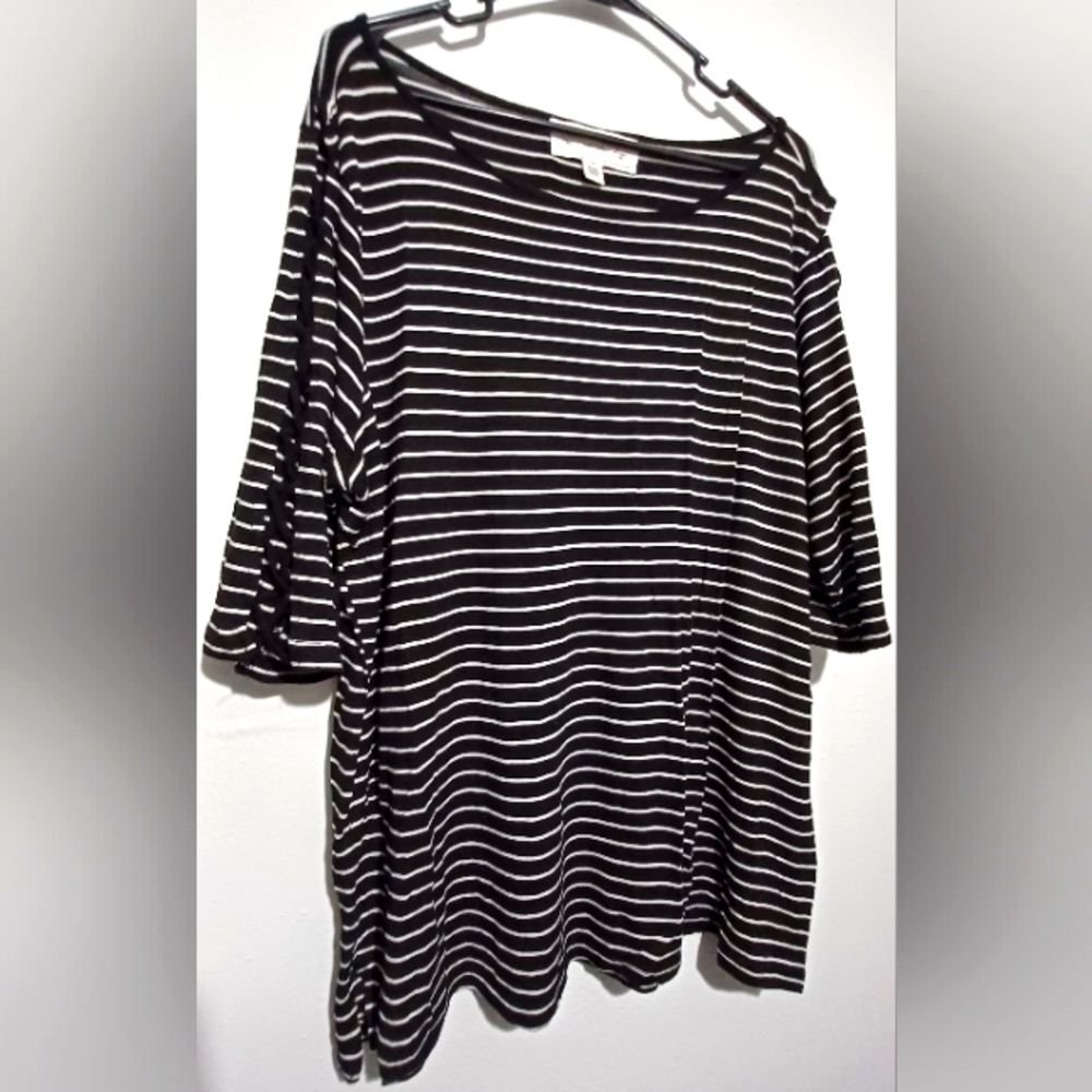 French Laundry 2X Women's Black & White Striped Scoop Neck Top NWOT
